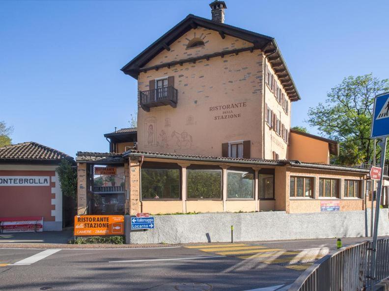 Ristorante Della Stazione Hotel Tegna Luaran gambar