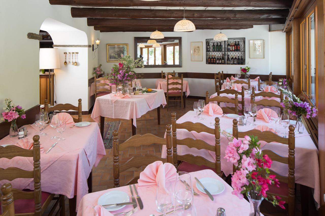 Ristorante Della Stazione Hotel Tegna Luaran gambar